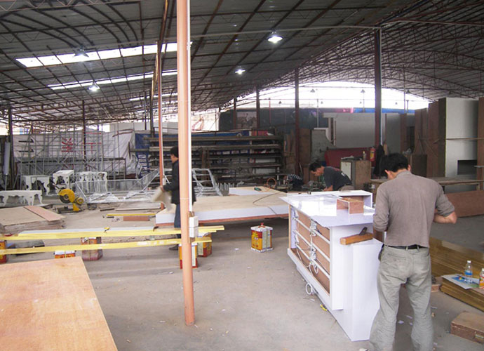 厂房施工现场
